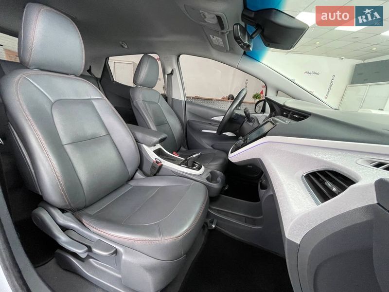 Хэтчбек Chevrolet Bolt EV 2019 в Киеве фото 39 Хэтчбек Chevrolet Bolt EV 2019 в Киеве