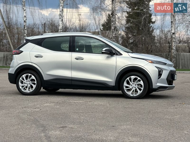Хетчбек Chevrolet Bolt EV 2023 в Первомайську