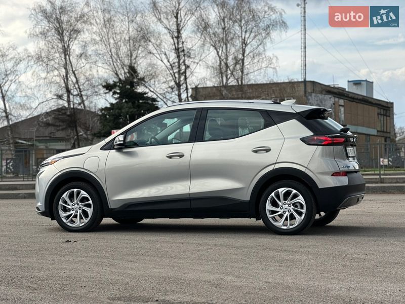 Хетчбек Chevrolet Bolt EV 2023 в Первомайську