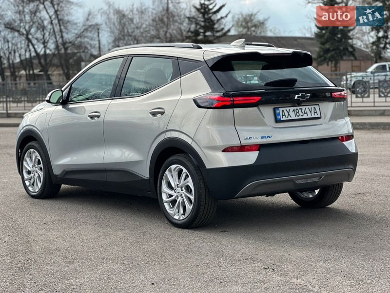 Хетчбек Chevrolet Bolt EV 2023 в Первомайську