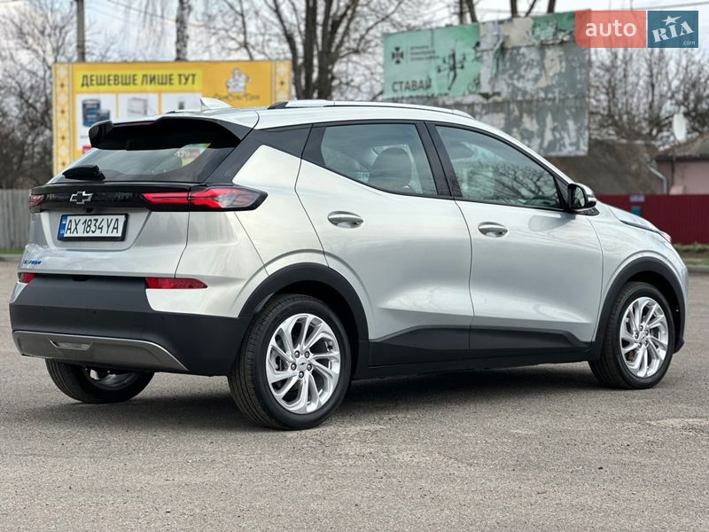 Хетчбек Chevrolet Bolt EV 2023 в Первомайську