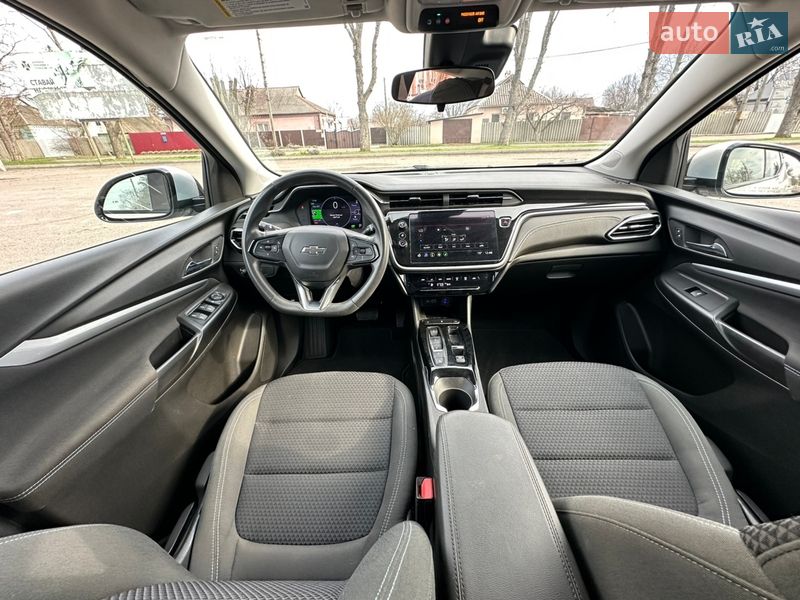 Хетчбек Chevrolet Bolt EV 2023 в Первомайську