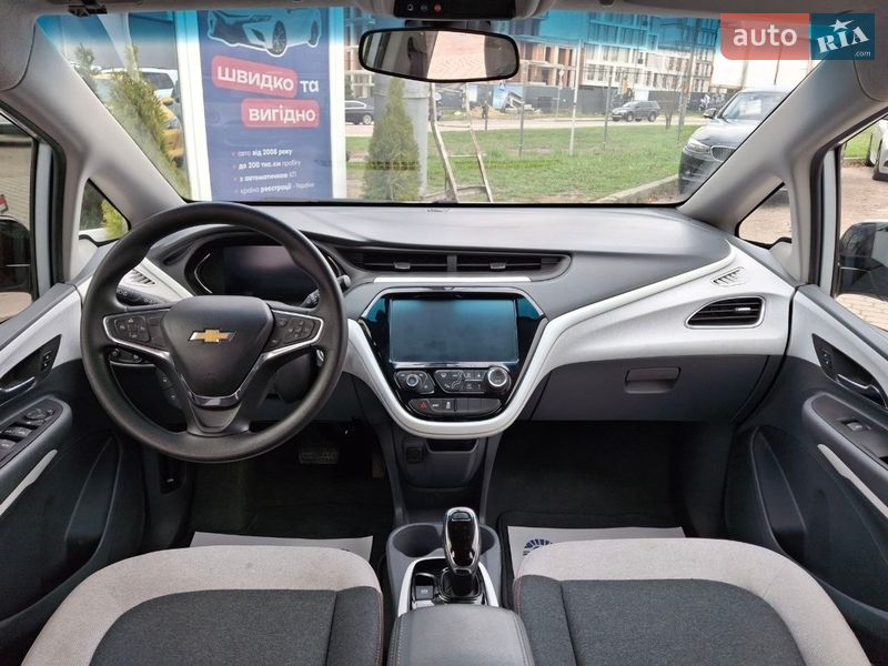 Хэтчбек Chevrolet Bolt EV 2016 в Львове фото 14 Хэтчбек Chevrolet Bolt EV 2016 в Львове