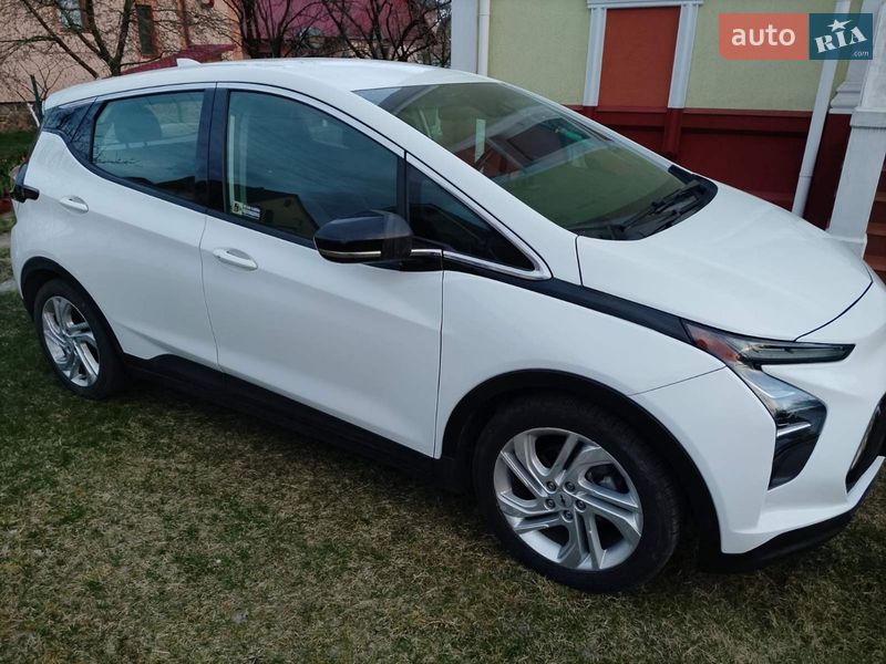 Хетчбек Chevrolet Bolt EV 2022 в Березному
