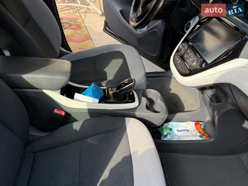 Хэтчбек Chevrolet Bolt EV 2019 в Одессе фото 27 Хэтчбек Chevrolet Bolt EV 2019 в Одессе