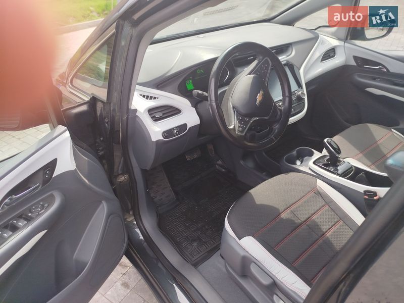 Хэтчбек Chevrolet Bolt EV 2020 в Кривом Роге фото 10 Хэтчбек Chevrolet Bolt EV 2020 в Кривом Роге