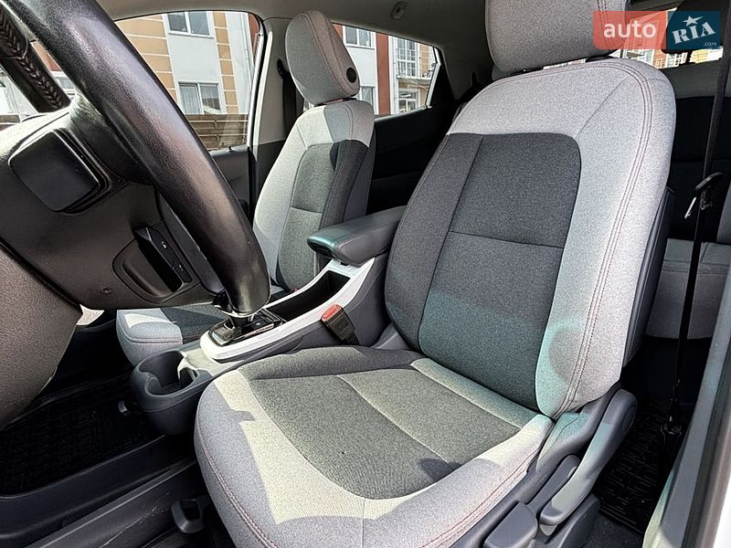 Хэтчбек Chevrolet Bolt EV 2018 в Белогородке