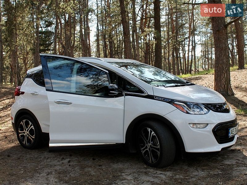 Хэтчбек Chevrolet Bolt EV 2019 в Днепре