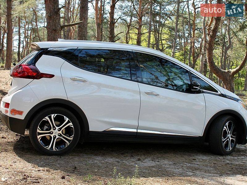 Хэтчбек Chevrolet Bolt EV 2019 в Днепре