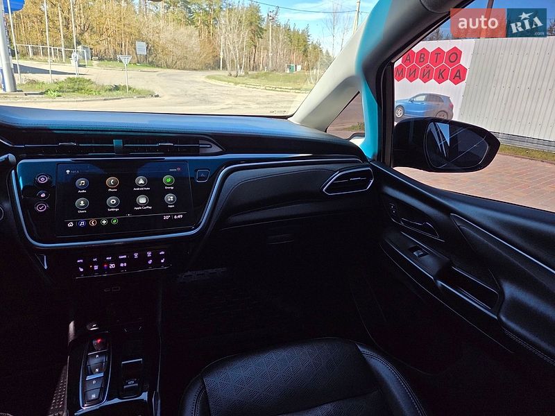 Хэтчбек Chevrolet Bolt EV 2023 в Змиеве