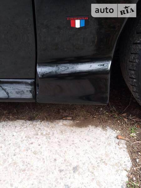 Купе Chevrolet Camaro 1995 в Миколаєві