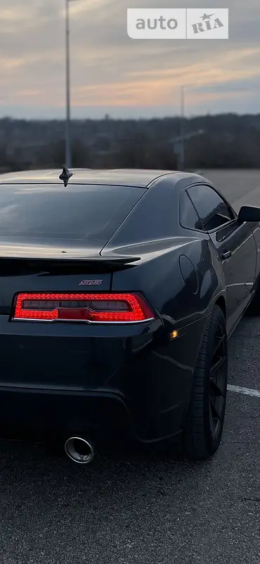Купе Chevrolet Camaro 2015 в 