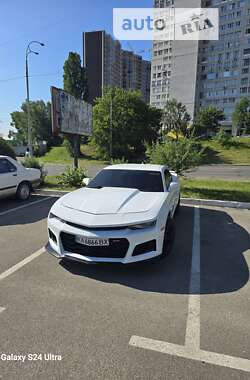 Купе Chevrolet Camaro 2015 в Києві
