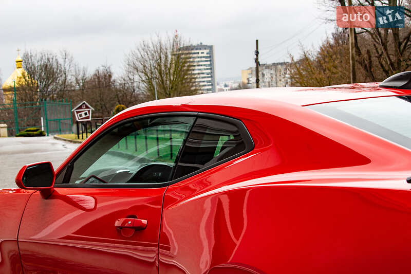 Купе Chevrolet Camaro 2019 в Львові