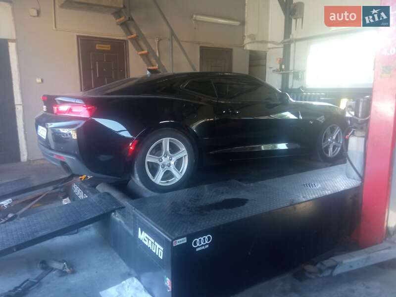 Купе Chevrolet Camaro 2016 в Львові