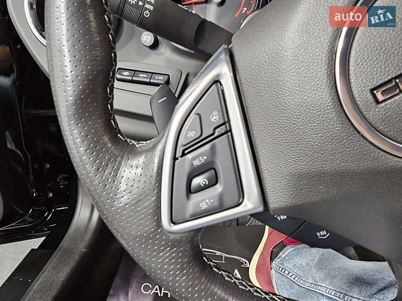 Купе Chevrolet Camaro 2019 в Києві