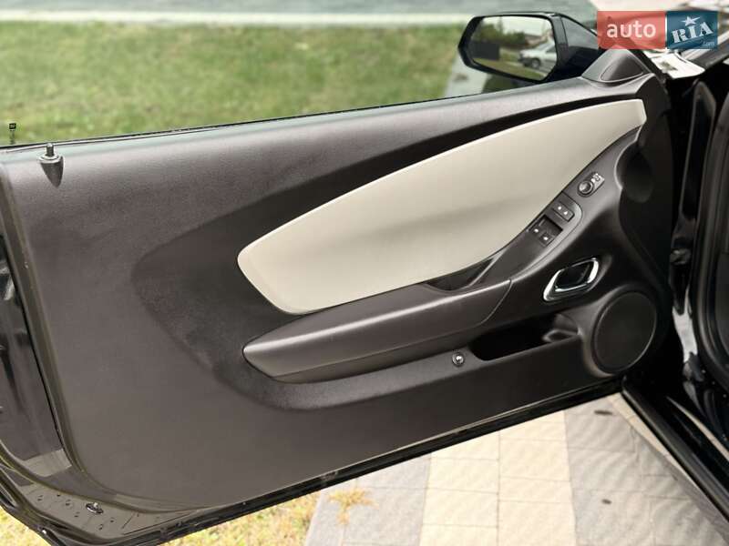 Купе Chevrolet Camaro 2015 в Сарнах