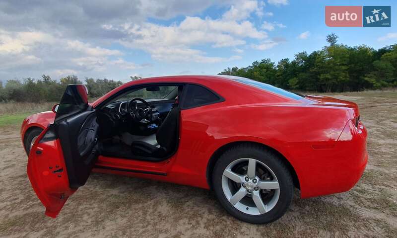 Купе Chevrolet Camaro 2011 в Дніпрі