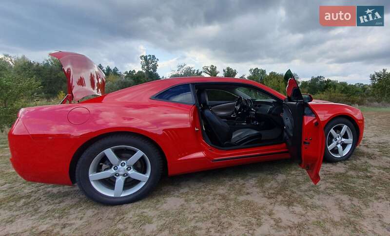 Купе Chevrolet Camaro 2011 в Дніпрі