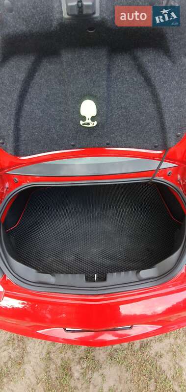 Купе Chevrolet Camaro 2011 в Дніпрі