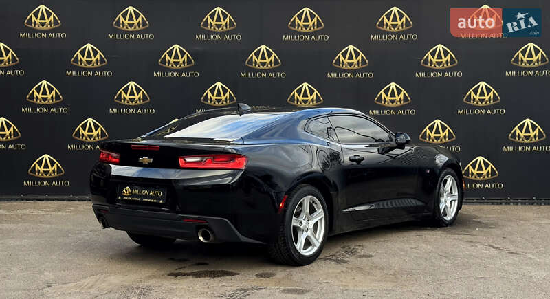 Купе Chevrolet Camaro 2016 в Киеве фото 6 Купе Chevrolet Camaro 2016 в Киеве