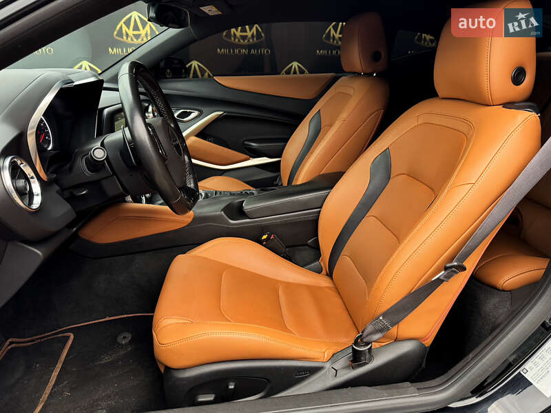 Купе Chevrolet Camaro 2016 в Киеве фото 11 Купе Chevrolet Camaro 2016 в Киеве