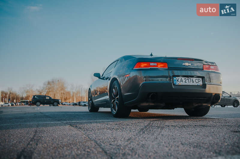 Купе Chevrolet Camaro 2015 в Киеве