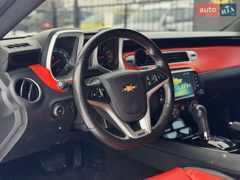Купе Chevrolet Camaro 2015 в Киеве