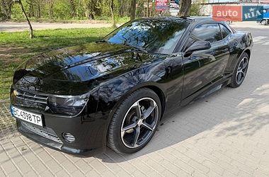 Купе Chevrolet Camaro 2015 в Львове