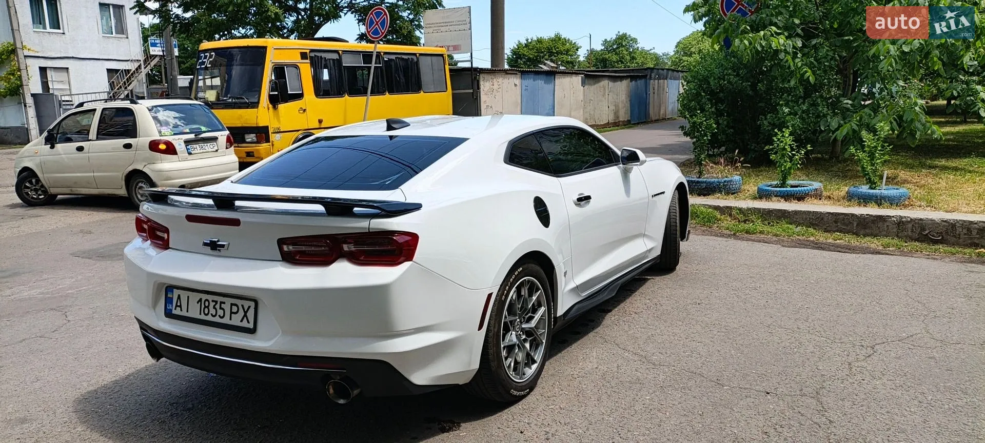 2019 Chevrolet Camaro - мініатюра 2