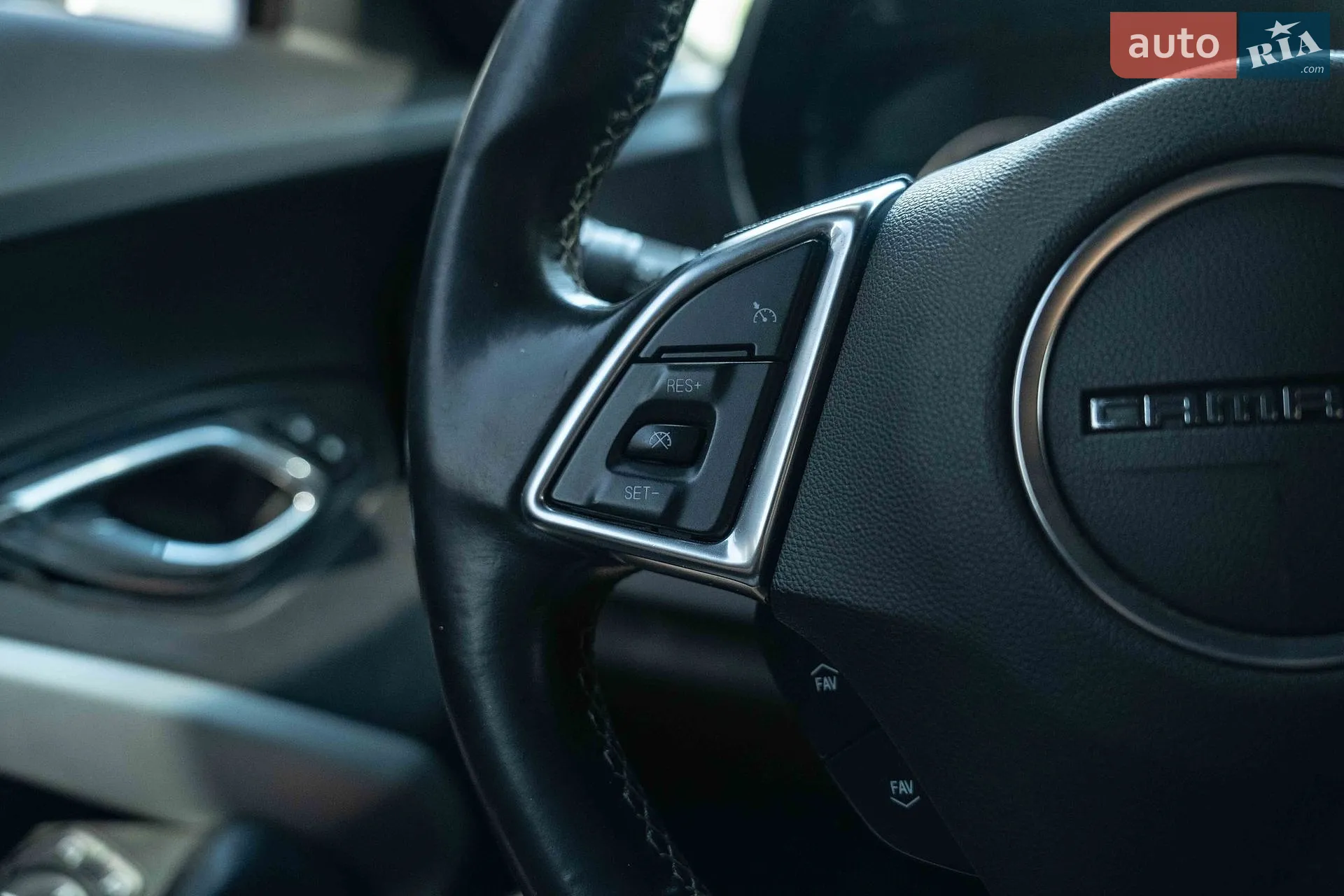 2016 Chevrolet Camaro - мініатюра 26