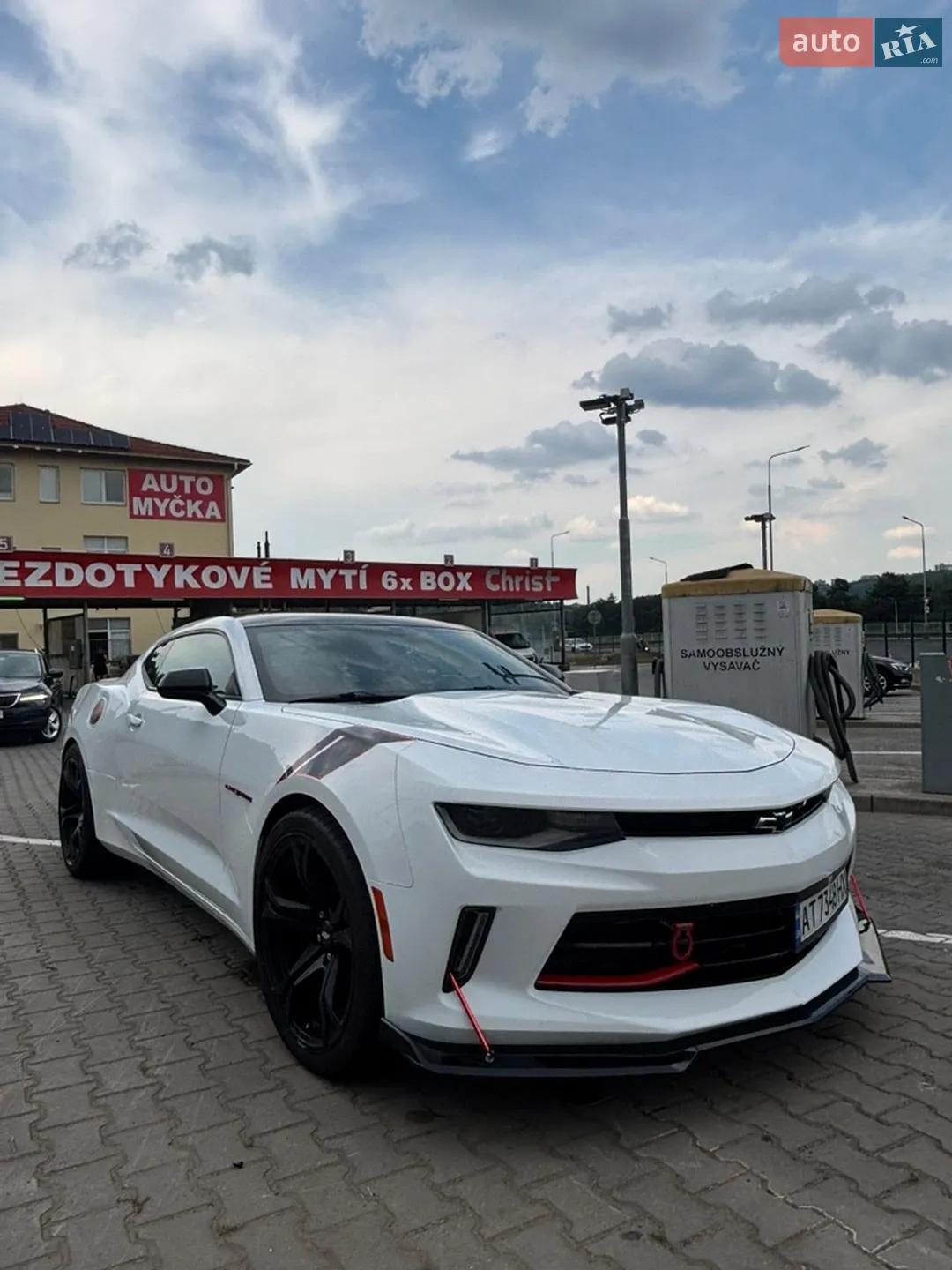 2017 Chevrolet Camaro - мініатюра 4