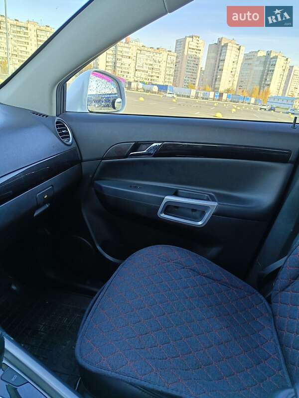 Позашляховик / Кросовер Chevrolet Captiva Sport 2014 в Києві