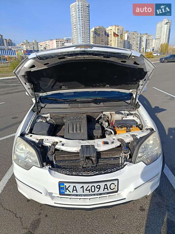 Позашляховик / Кросовер Chevrolet Captiva Sport 2014 в Києві