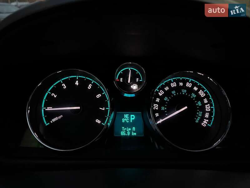 Внедорожник / Кроссовер Chevrolet Captiva Sport 2014 в Киеве