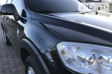 Позашляховик / Кросовер Chevrolet Captiva 2010 в 