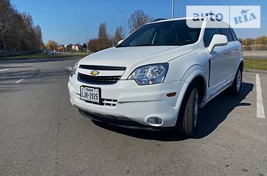 Позашляховик / Кросовер Chevrolet Captiva 2013 в 