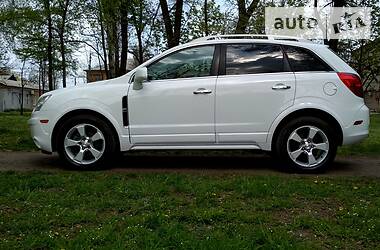 Позашляховик / Кросовер Chevrolet Captiva 2014 в 