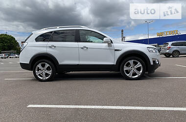 Позашляховик / Кросовер Chevrolet Captiva 2012 в 