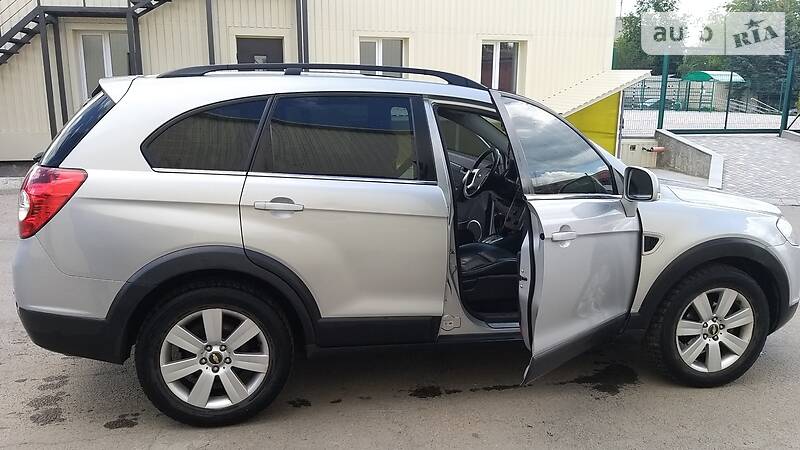 Позашляховик / Кросовер Chevrolet Captiva 2008 в Умані