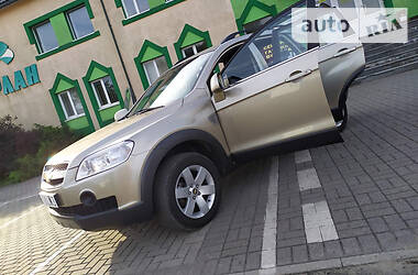Позашляховик / Кросовер Chevrolet Captiva 2008 в 