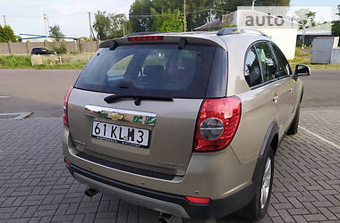 Позашляховик / Кросовер Chevrolet Captiva 2008 в 