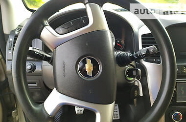 Позашляховик / Кросовер Chevrolet Captiva 2008 в 