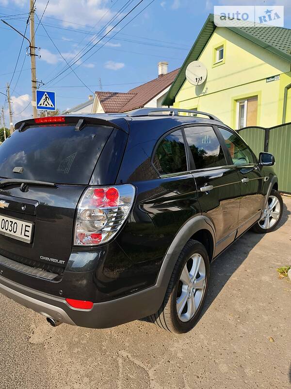 Внедорожник / Кроссовер Chevrolet Captiva 2011 в Сокале