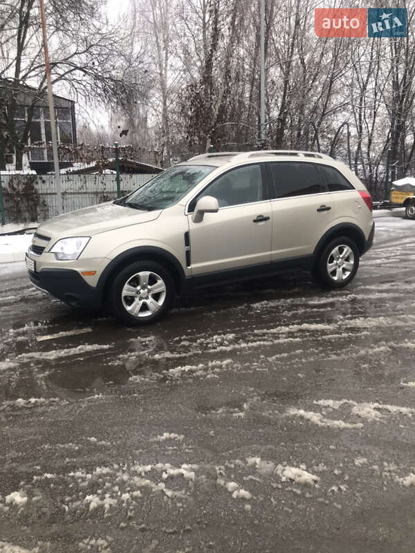 Внедорожник / Кроссовер Chevrolet Captiva 2014 в Киеве