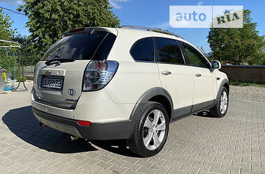 Внедорожник / Кроссовер Chevrolet Captiva 2012 в 