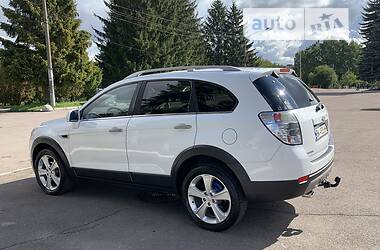 Внедорожник / Кроссовер Chevrolet Captiva 2011 в 