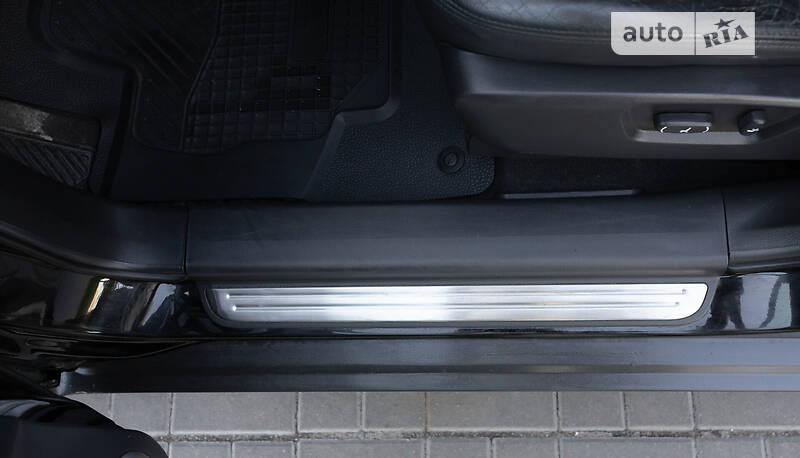 Позашляховик / Кросовер Chevrolet Captiva 2008 в Києві