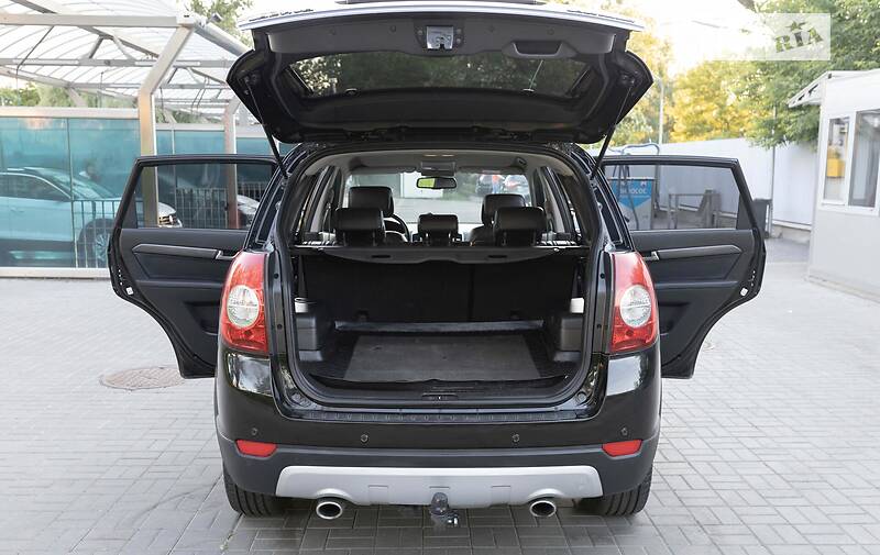 Позашляховик / Кросовер Chevrolet Captiva 2008 в Києві