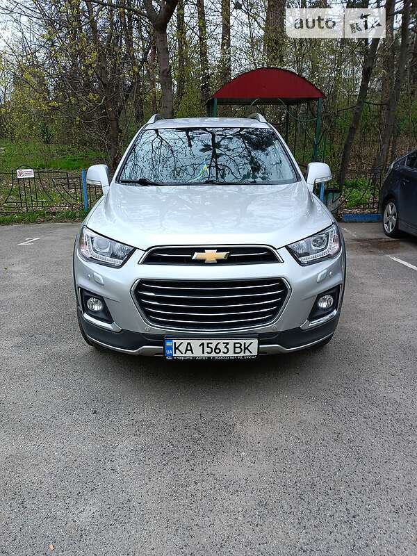 Внедорожник / Кроссовер Chevrolet Captiva 2017 в Киеве